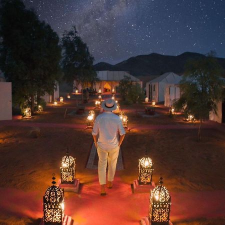 Erg Chebbi Dunes Desert Camp Hotel Merzouga Bagian luar foto
