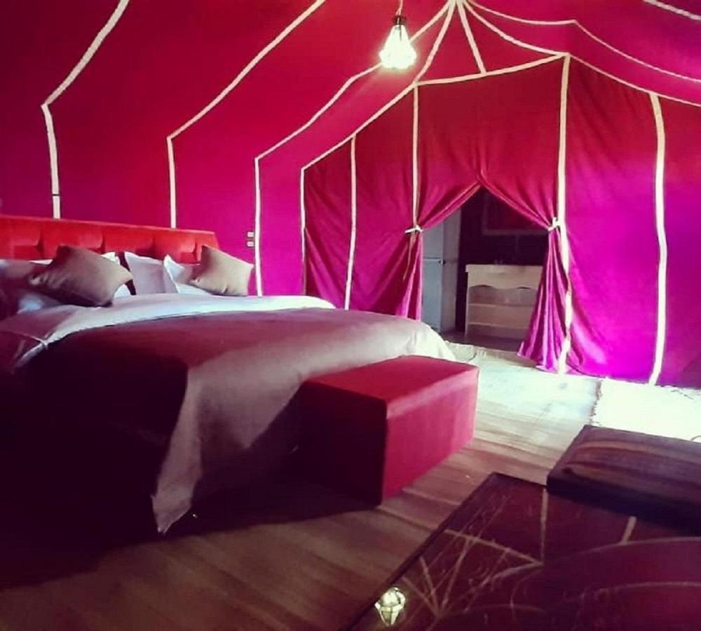 Erg Chebbi Dunes Desert Camp Hotel Merzouga Bagian luar foto